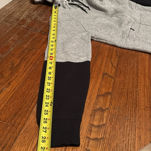 Oakley hoodie - Picture 9 of 9